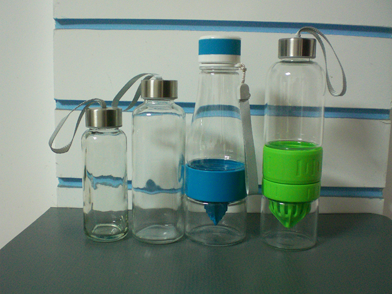 Beverage bottle Lemon cup Beverage bottle Water cup Beverage bottle